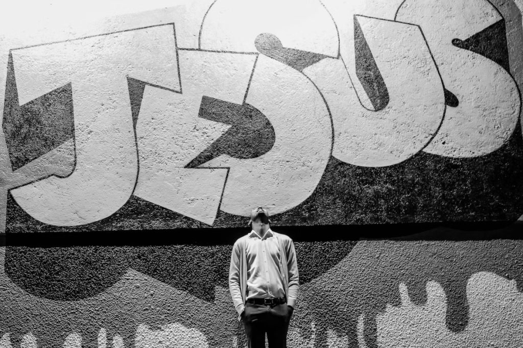 神は真実な愛を尽くしているの写真