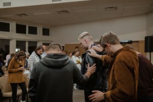 心を一つにして祈るならの画像